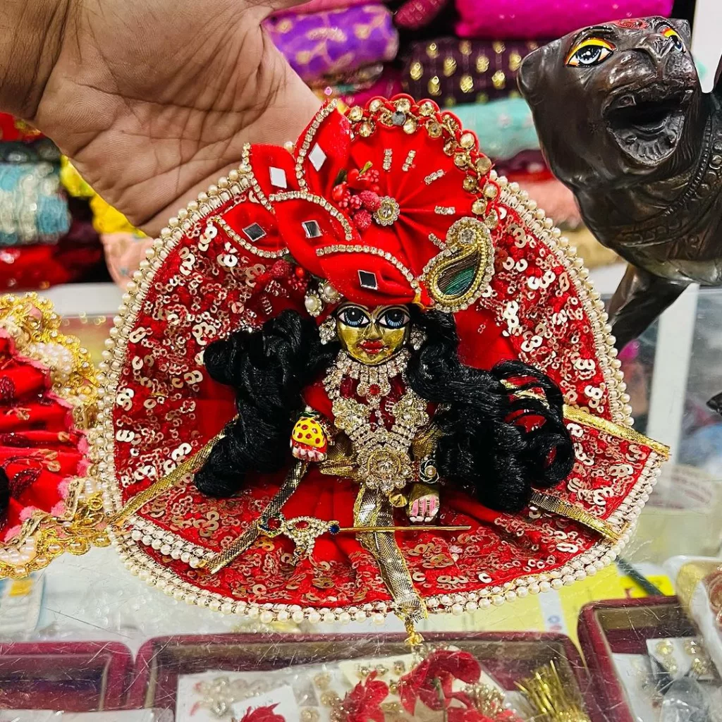 Laddoo Gopal Idol